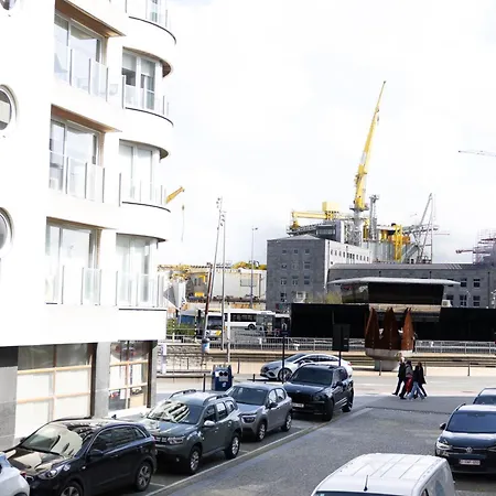 Centre Bayview + Free Parking Апартаменты Остенде